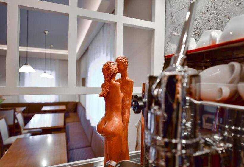 住宿加早餐  Pension Martha