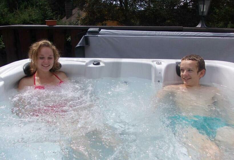 Bed and Breakfast Pension U Jelinka