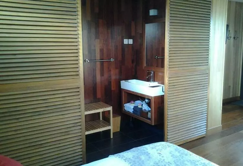 Aamiaismajoitus (B&B) Ty Polder