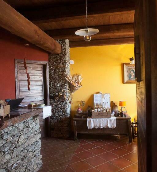 Отель Agriturismo A Nostro Mizoun