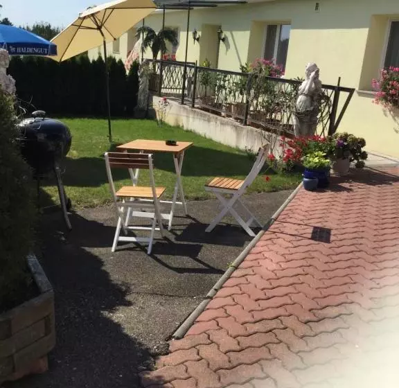 ホテル Don Camillo Gästehaus