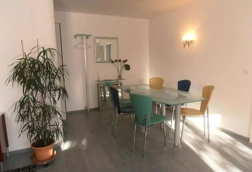 ホテル Don Camillo Gästehaus