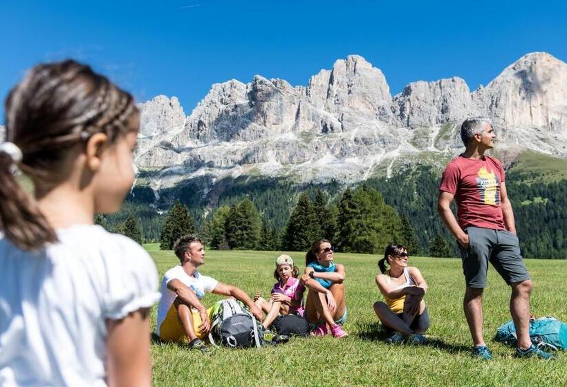 ホテル Gasthof Zur Sonne