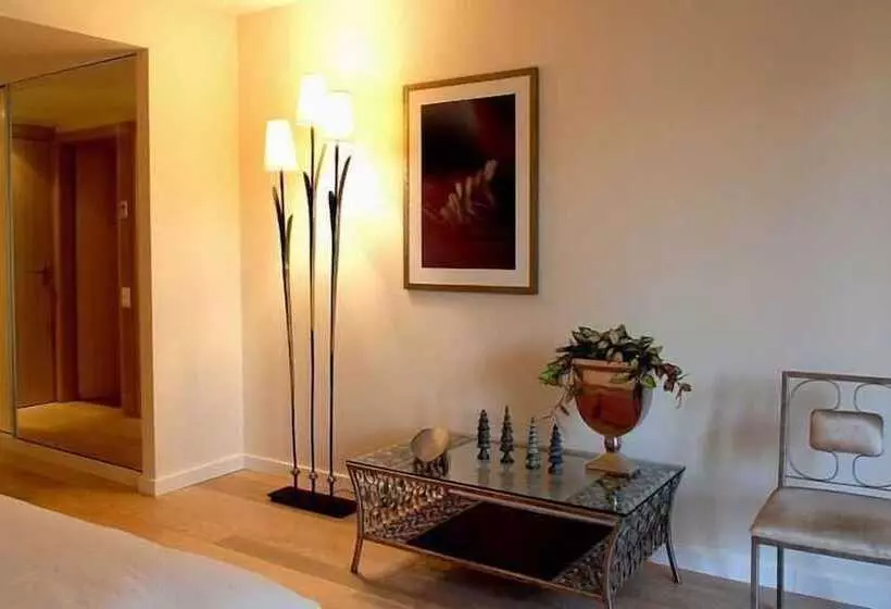 Hotelli Hôtel à La Ferme