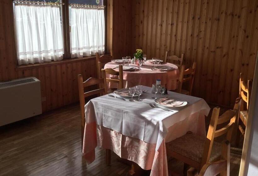 Отель Valdotain