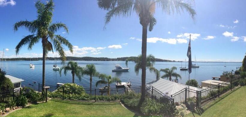 Overnight Reflections B&b