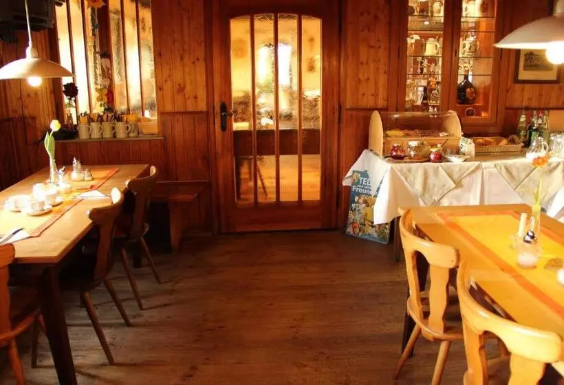 Majatalo Gasthof Zur Post