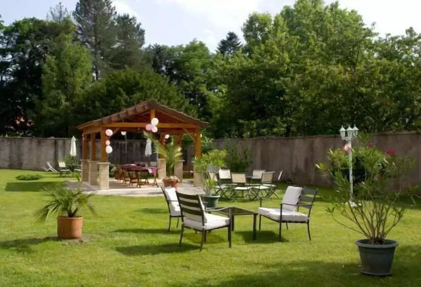 Majatalo Le Domaine Des Papillons