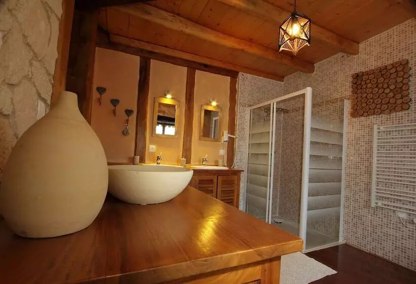 Majatalo Le Domaine Des Papillons