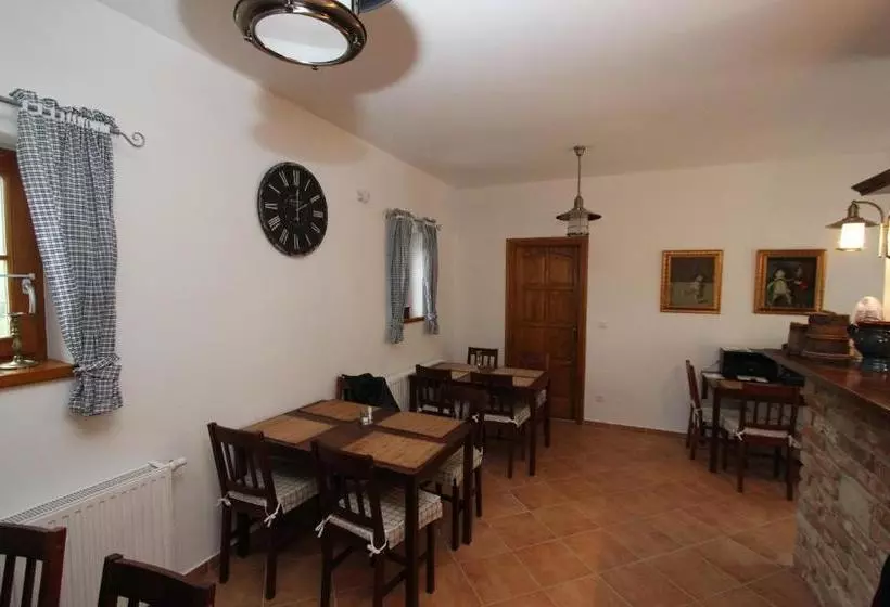 ペンション Red Lion Vendégház