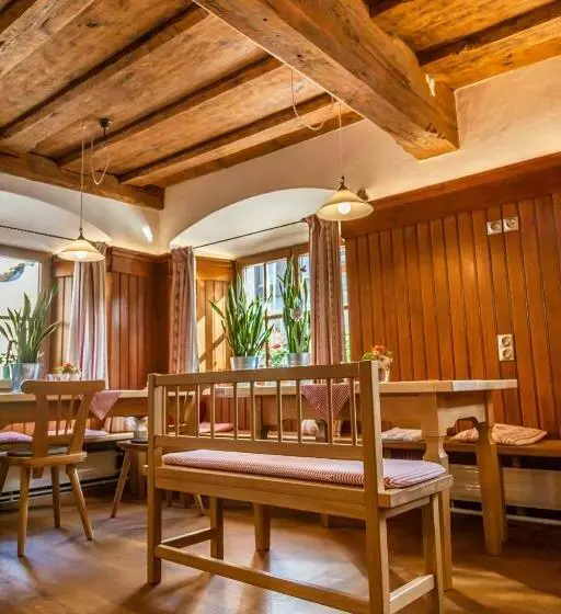 Retkeilymaja Gasthof Schiesl