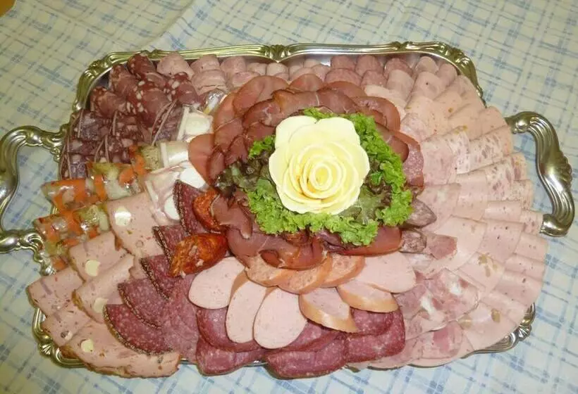 Retkeilymaja Gasthof Zur Krone