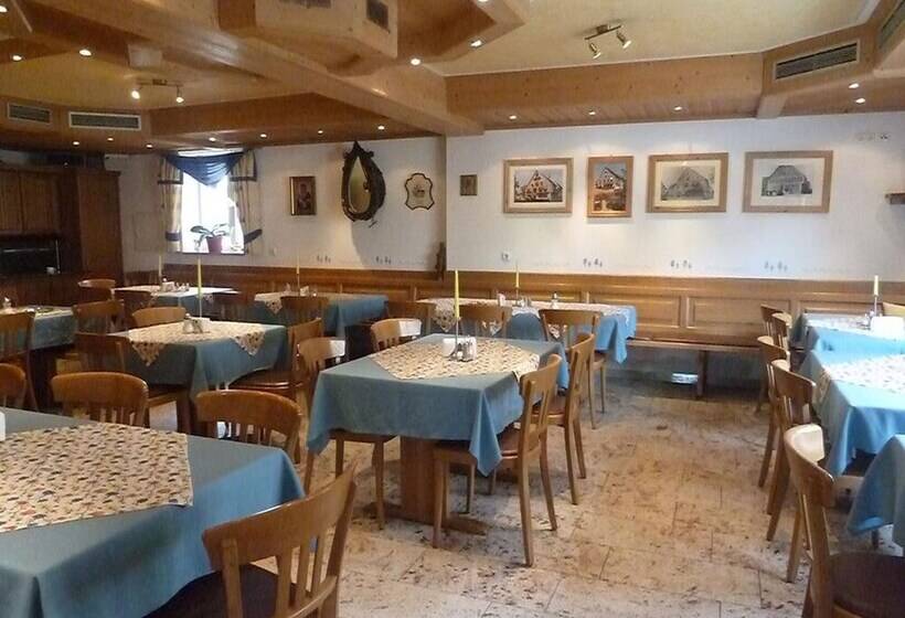 Albergue Gasthof Zur Krone