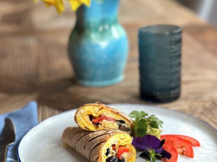 הוסטל Lambert S Cove Inn & Resort