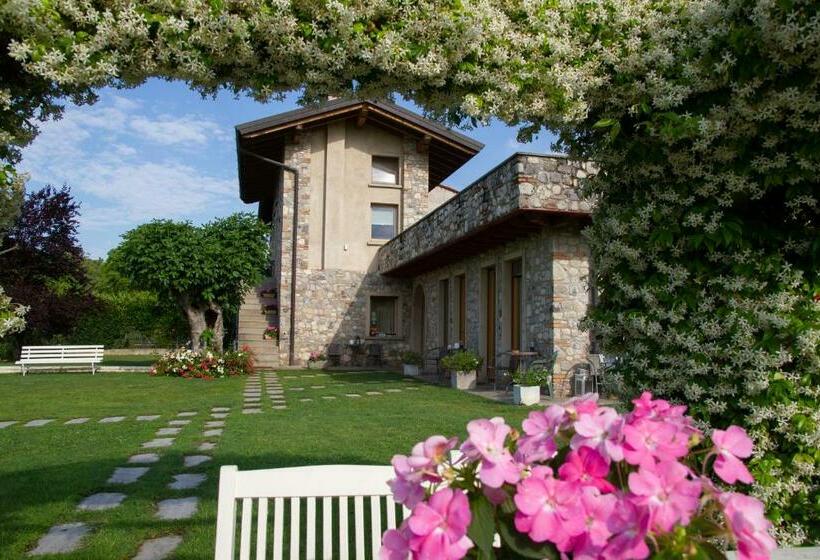 Bed and Breakfast Holiday Home Sovenigo