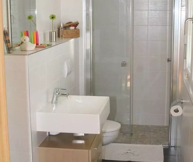 ベッドアンドブレックファースト Bnb  Les Coquelicots