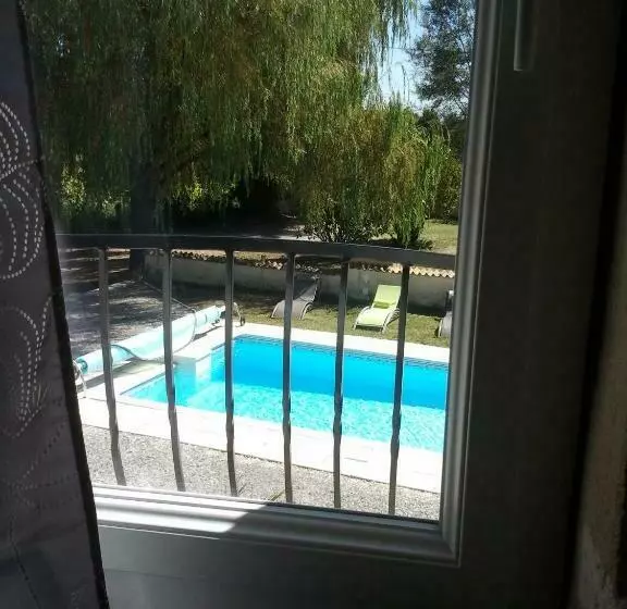 ベッドアンドブレックファースト Chambres D Hôtes La Grange Au Bois