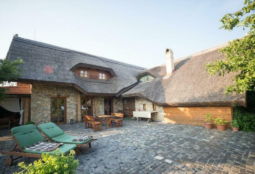 צימר Juhfark Fogadó és Borház