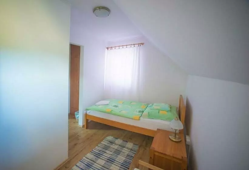 Aamiaismajoitus (B&B) Juhfark Fogadó és Borház