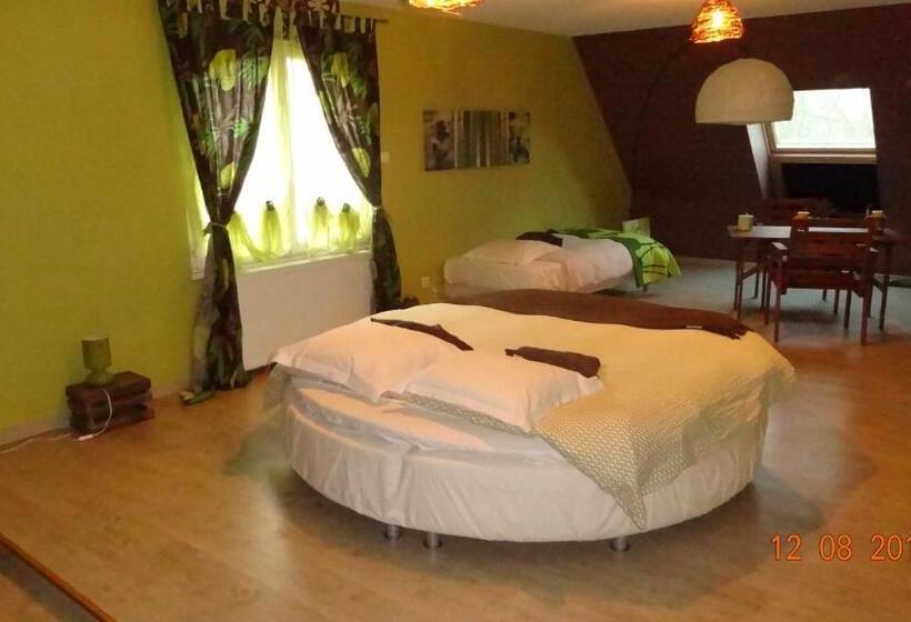 민박 Le Blockhaus De Domléger Et Spa