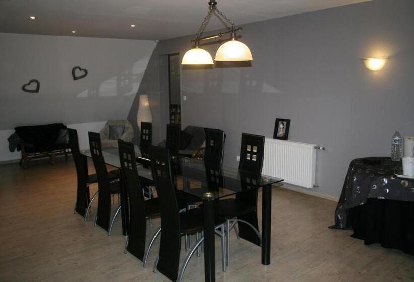 민박 Le Blockhaus De Domléger Et Spa