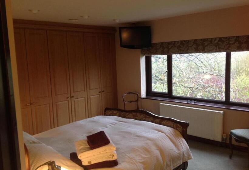 住宿加早餐  Redroofs