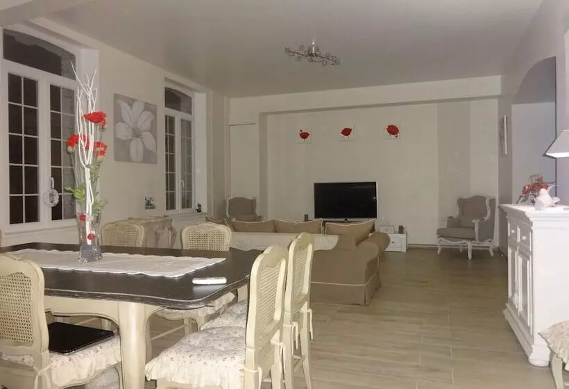 Aamiaismajoitus (B&B) Un Parfum De Campagne