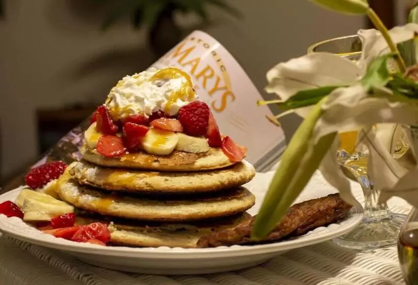 Goodbread House Bed And Breakfast