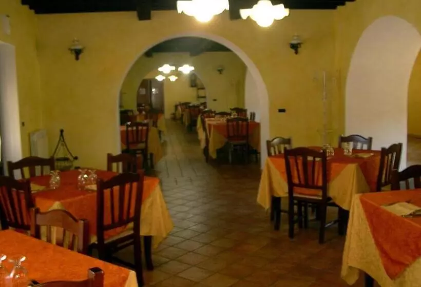 Hotelli Agriturismo Masseria Castiglione