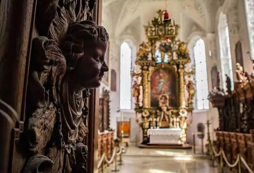 Hotelli Schloss Lautrach