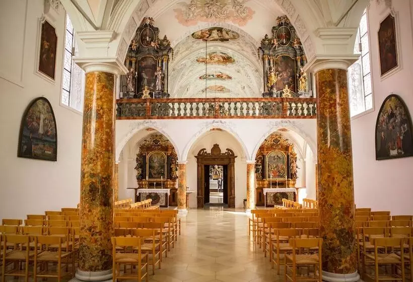 Hotelli Schloss Lautrach