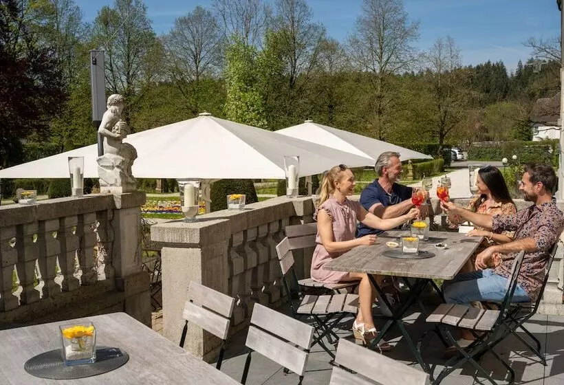 Hotelli Schloss Lautrach