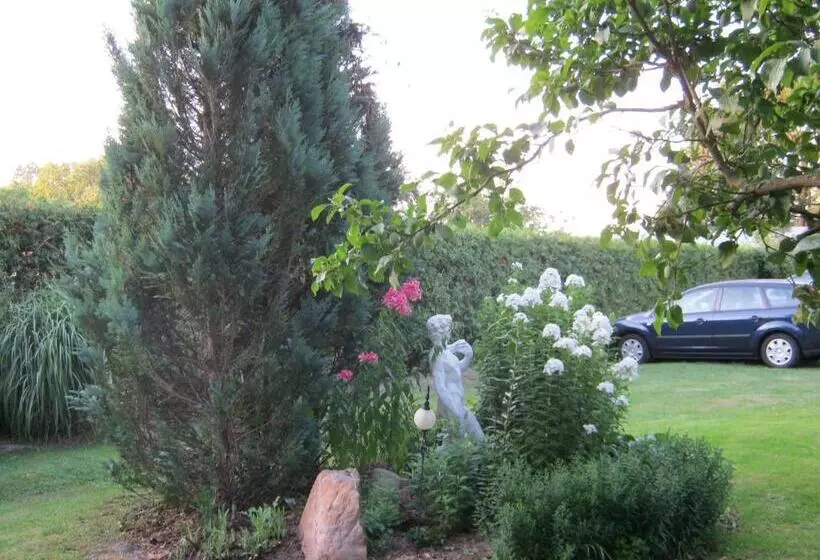 Majatalo Gästehaus Am Schwarzer See