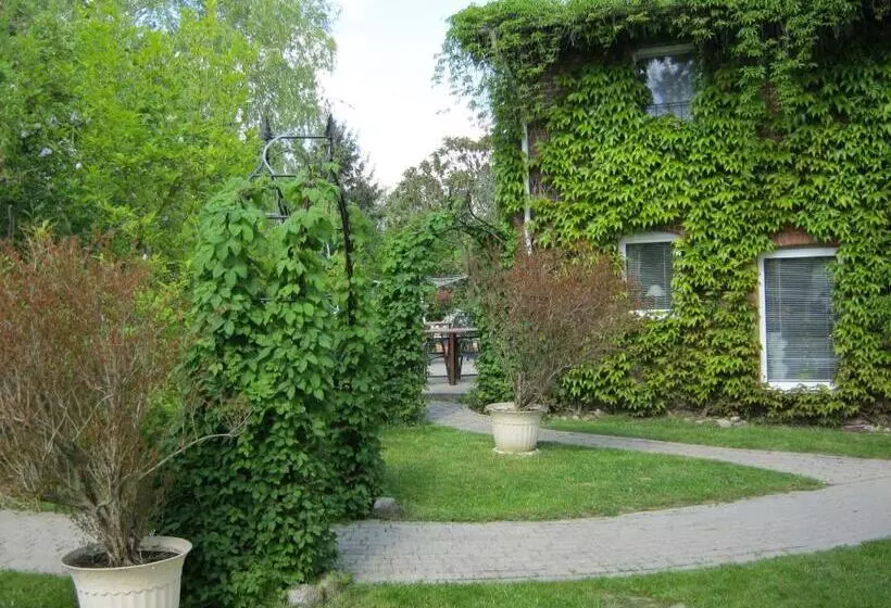 Majatalo Gästehaus Am Schwarzer See