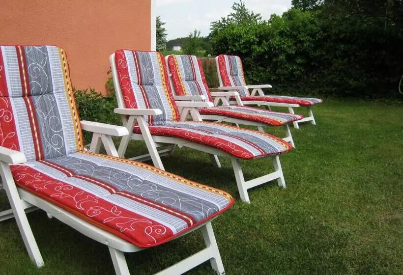 Majatalo Gästehaus Am Schwarzer See