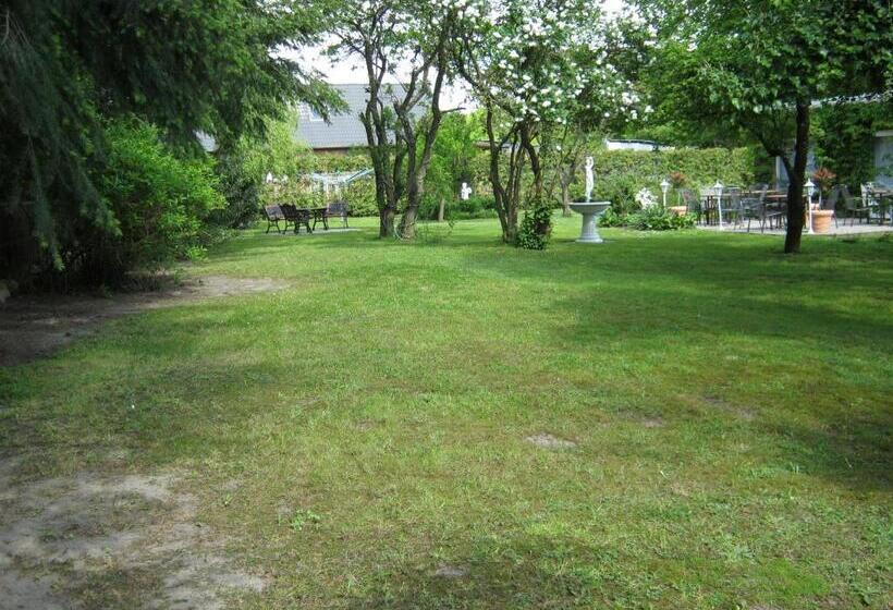 Пансион Gästehaus Am Schwarzer See