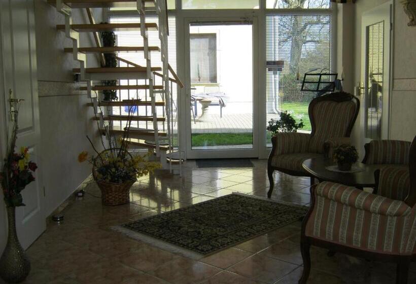 Пансион Gästehaus Am Schwarzer See