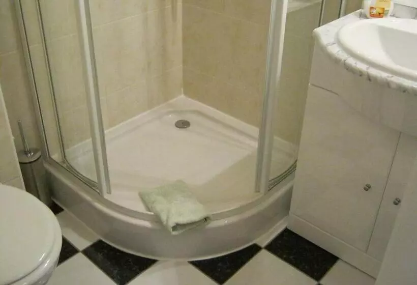 Majatalo Gästehaus Am Schwarzer See