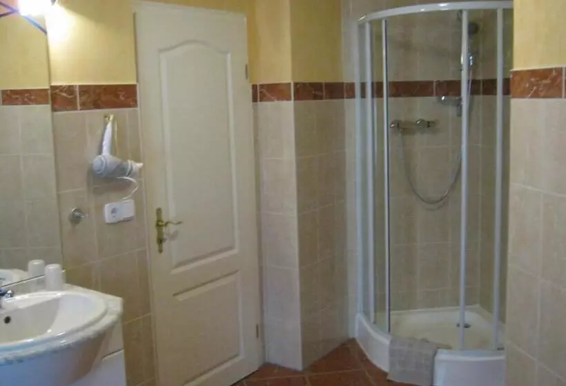 Majatalo Gästehaus Am Schwarzer See