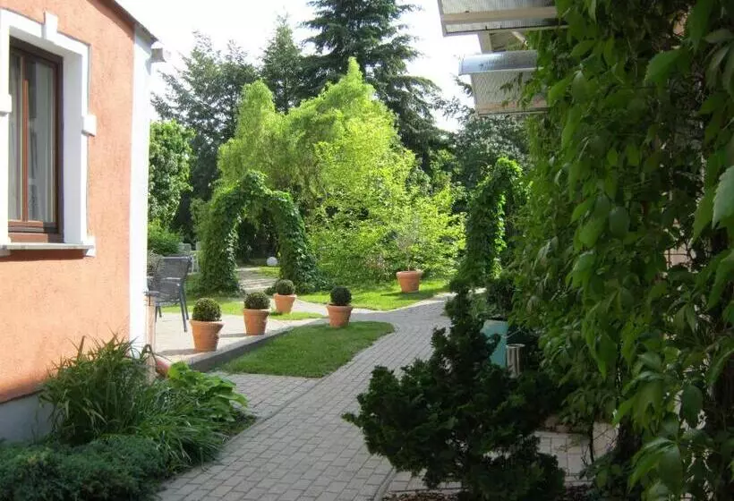 Majatalo Gästehaus Am Schwarzer See