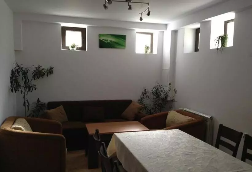 Majatalo Guest House Luchi