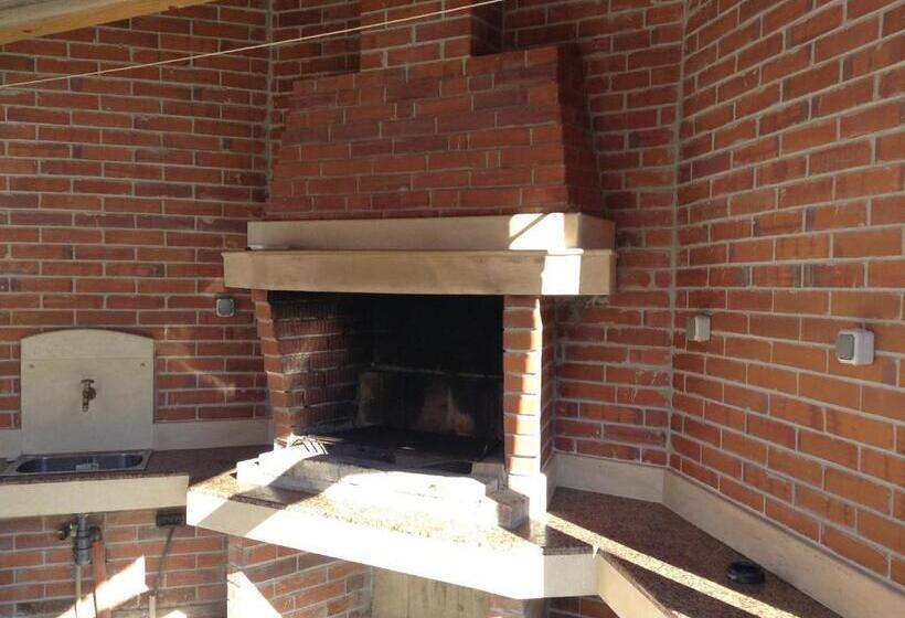 פנסיון Guest House Luchi