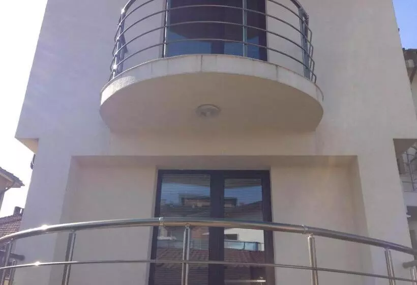 Majatalo Guest House Luchi