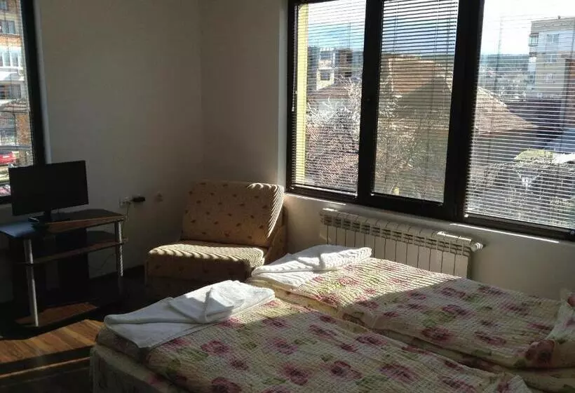 Majatalo Guest House Luchi