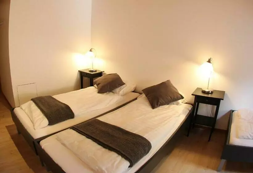 Majatalo La Pierre à Catillon