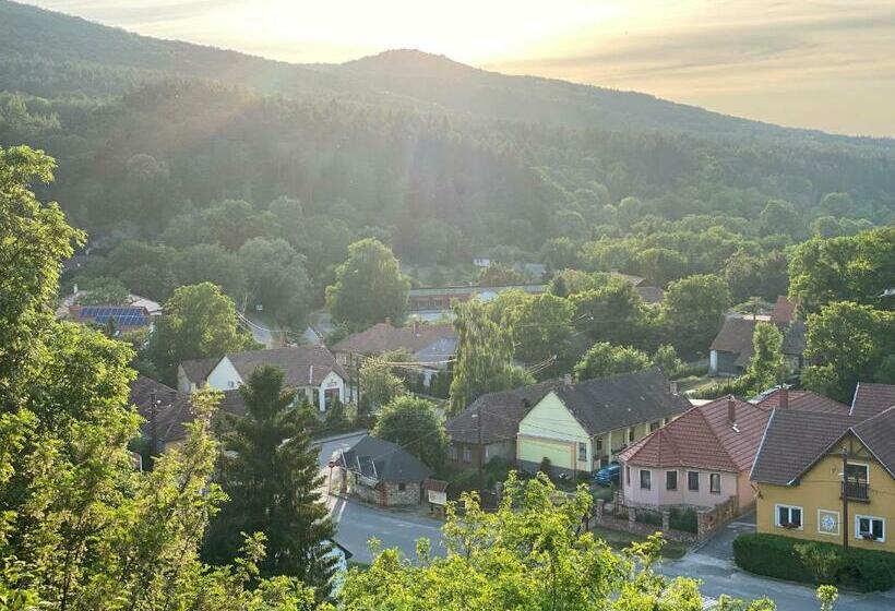 פנסיון Nagymama Vendégháza