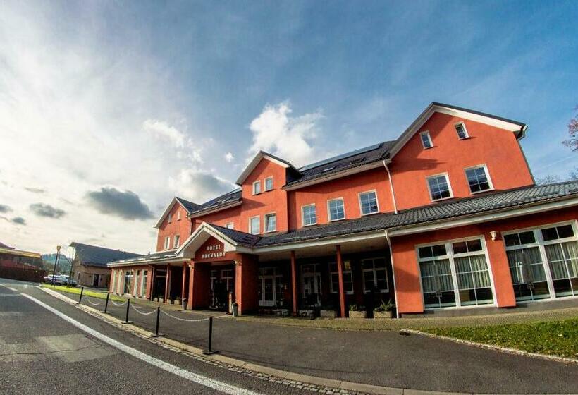 Wellness Hotel Hukvaldy Polopenze A Wellness V Ceně