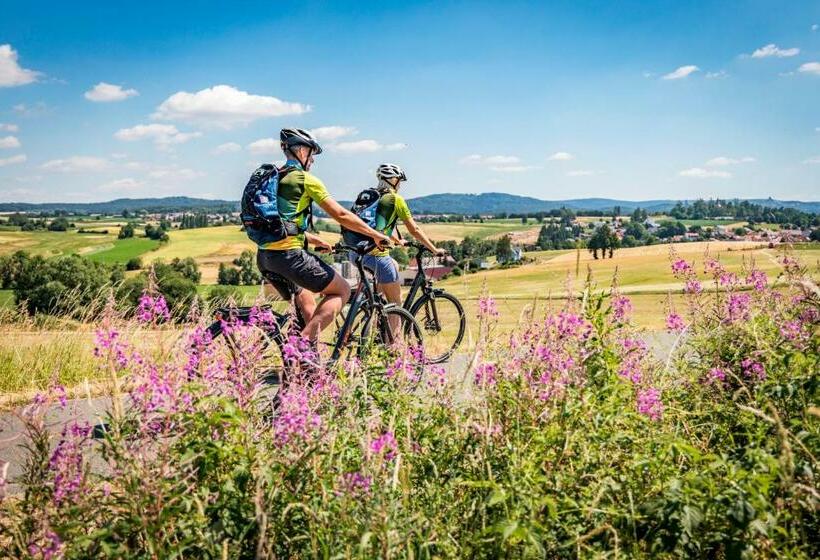 הוסטל Familiengasthof Schaller