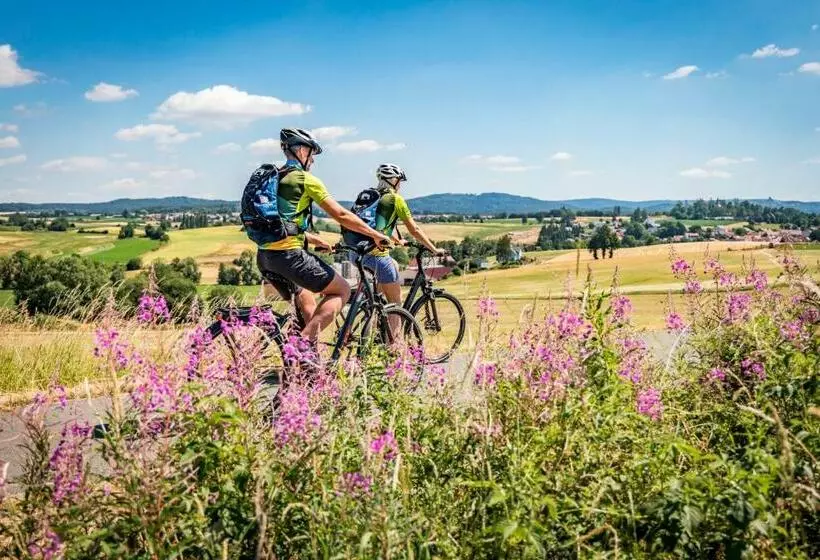 Retkeilymaja Familiengasthof Schaller