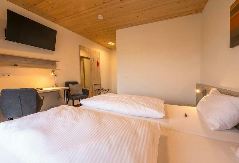 הוסטל Familiengasthof Schaller